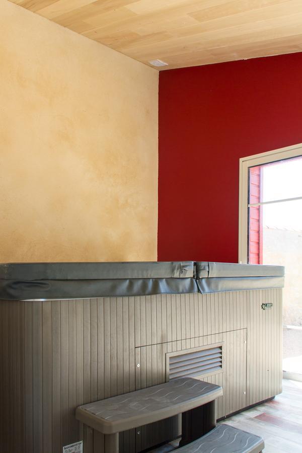 Le Puy Carmin - Chambre D'Hotes Avec Jacuzzi Bazoges-en-Paillers Экстерьер фото